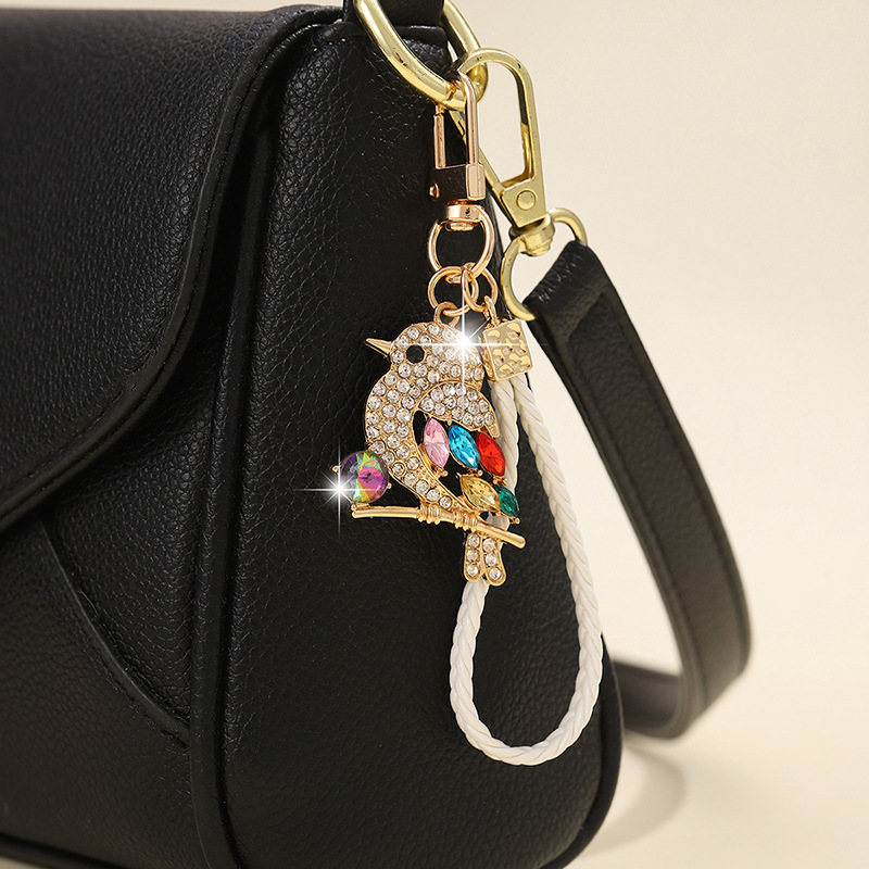 พวงกุญแจรูปนกแม็กพายคริสตัลแวว - Luxury Bags Cute บทวิจารณ์และราคา